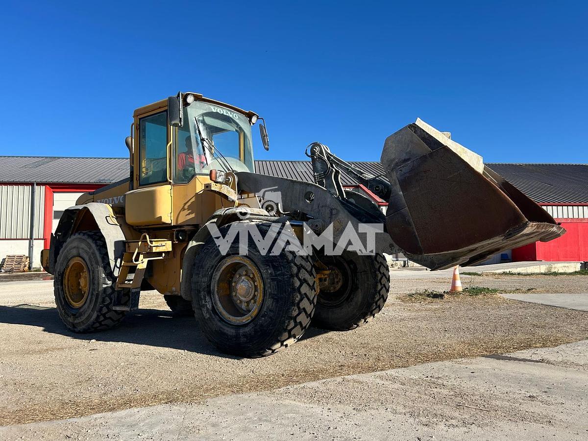 Used 2004 VOLVO L60E