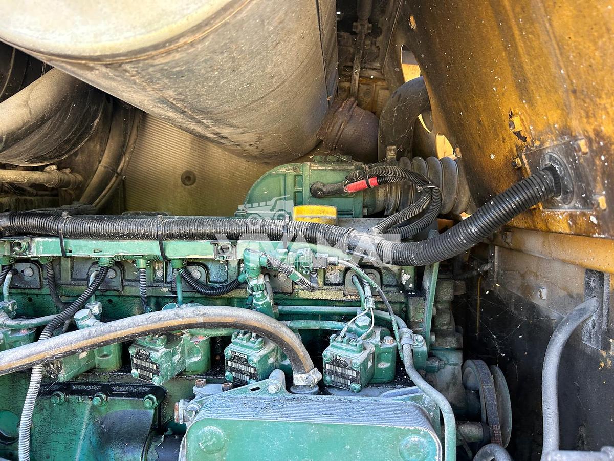 Used 2004 VOLVO L60E