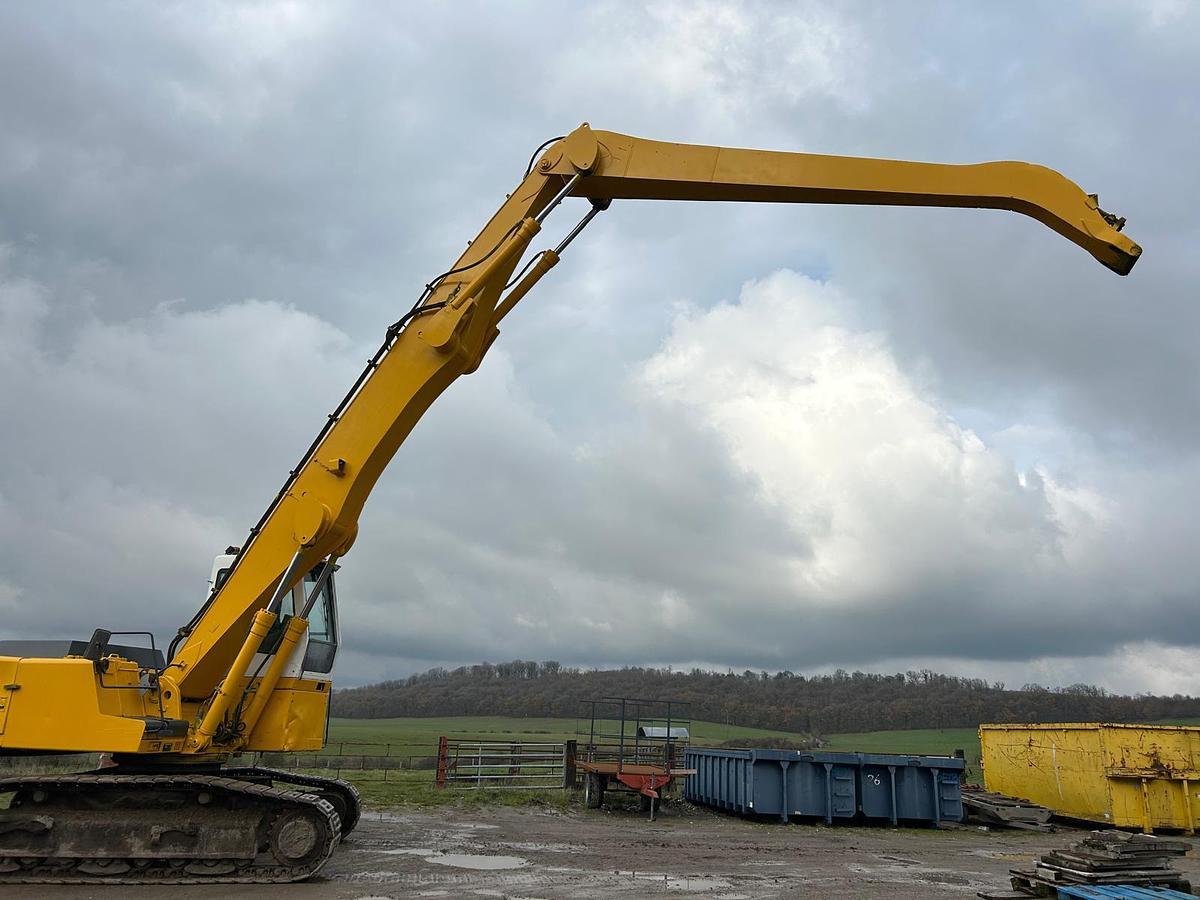 Used Liebherr R934B EW