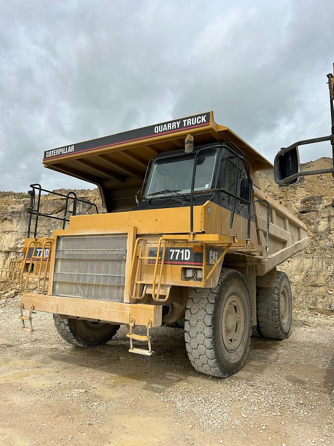 Used Caterpillar 771D
