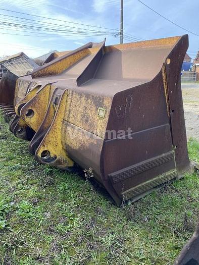 D'occasion Komatsu WA500 3 buckets availaible