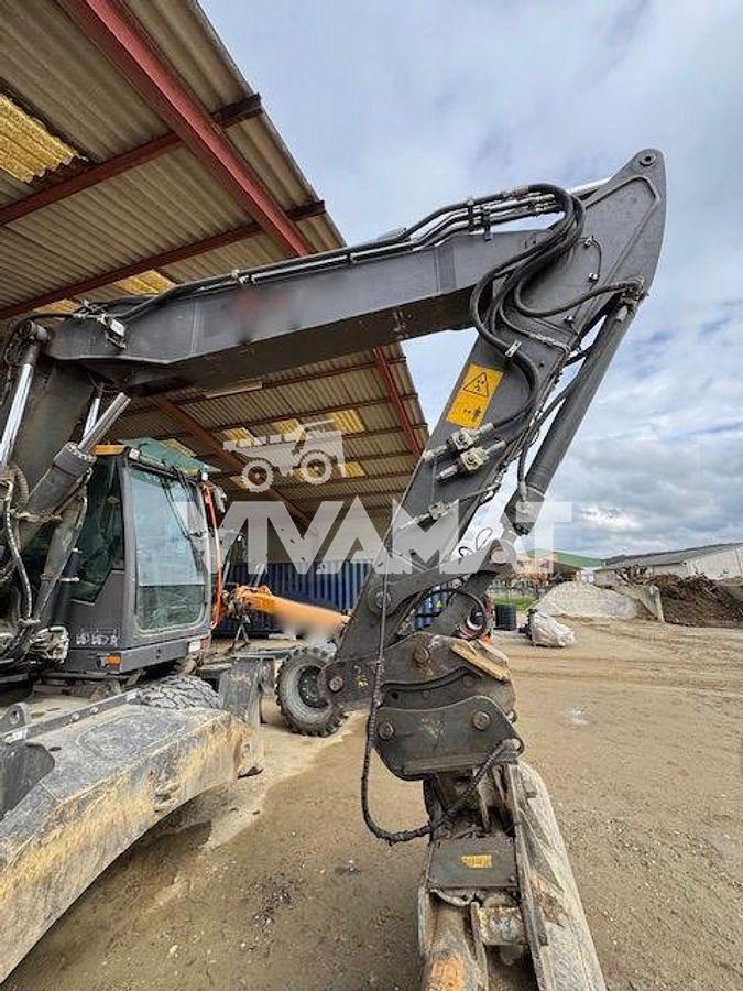 Used 2016 VOLVO EW160E