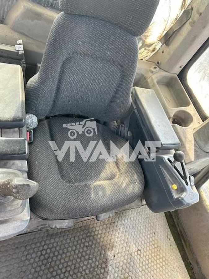 Used 2013 CATERPILLAR 973D