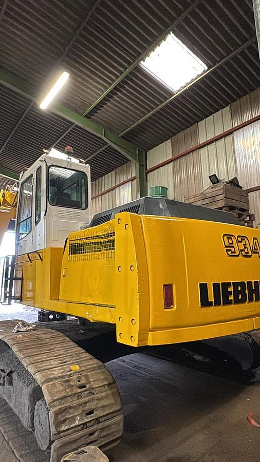 Used Liebherr R934B EW
