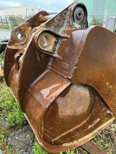 D'occasion Godet LIEBHERR R954C de largeur 175cm Attache SW77 pour pelle Liebherr R954