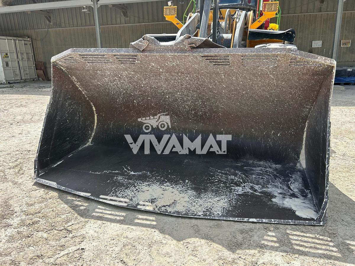 D'occasion Chargeuse sur pneus Volvo L220H 2020