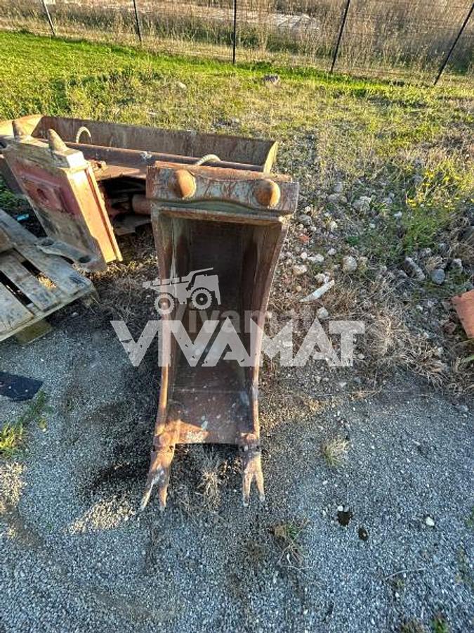 D'occasion Godet Tranchée Mecalac largeur 38cm Série 14 Entre pinions 25cm