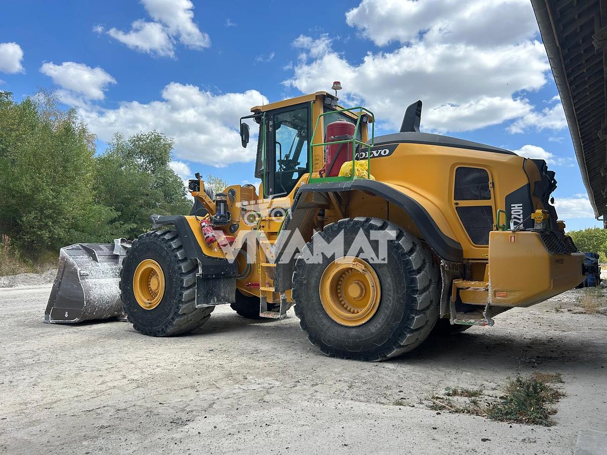 D'occasion Chargeuse sur pneus Volvo L220H 2020