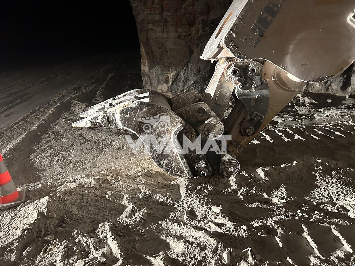 Used 2015 Liebherr R 944 C