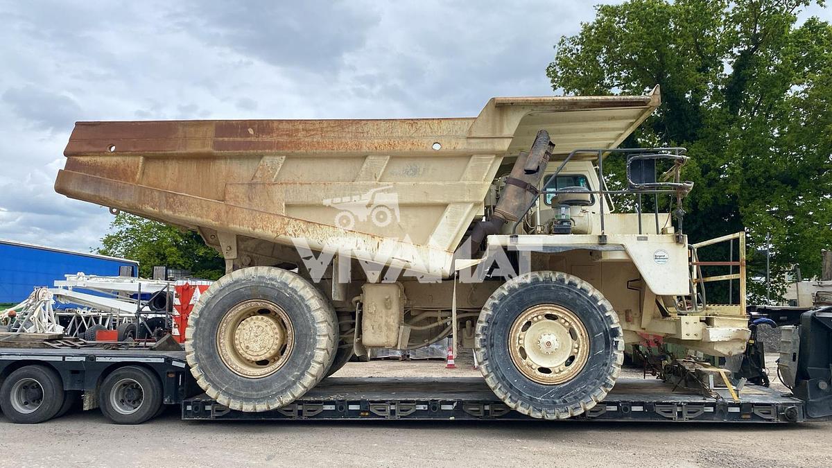 D'occasion  Tombereau rigide Caterpillar 771D 2005