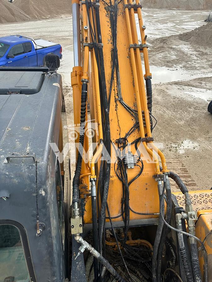 D'occasion Pelle sur chenille Hyundai Robex R320 LC7