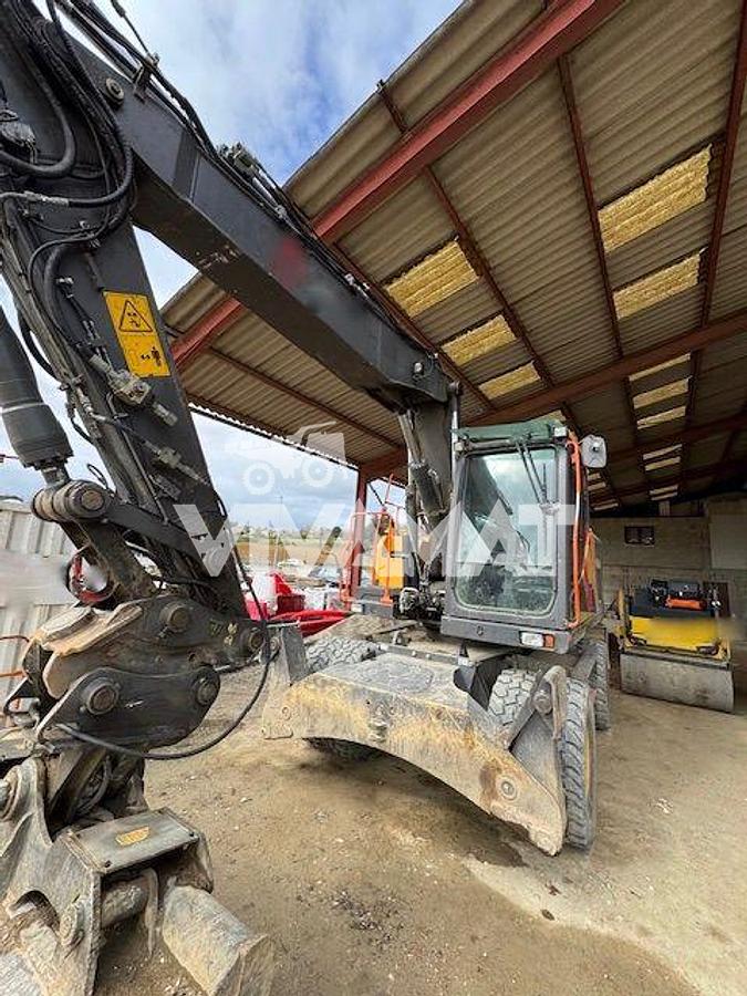 Used 2016 VOLVO EW160E