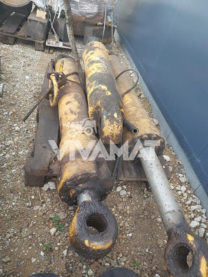 Used Balance Cylinder LIEBHERR A914