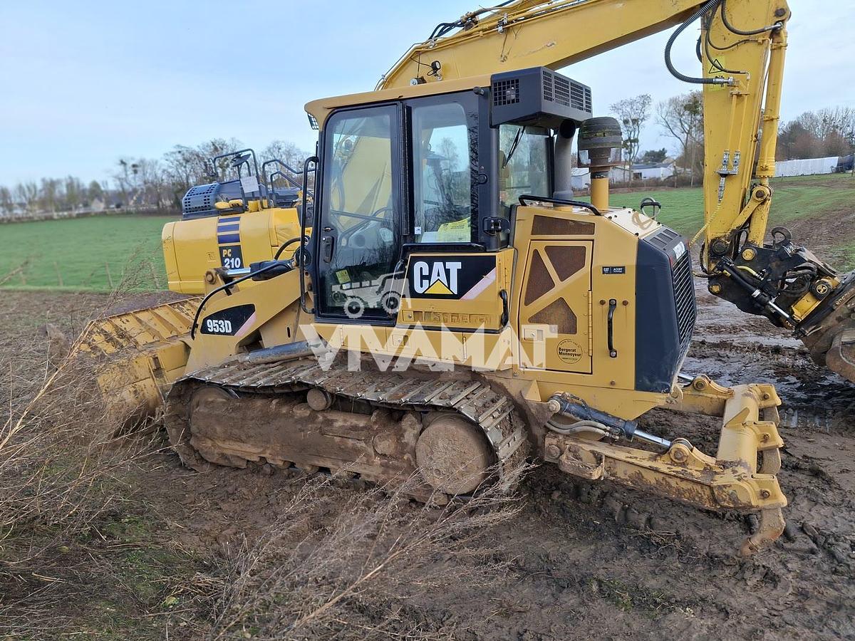 D'occasion 2015 CATERPILLAR 953D