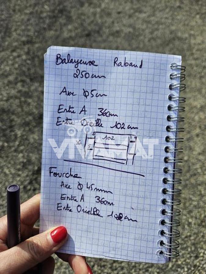 Used RABAUD 72009D sweeper Year 2006 width 250cm formerly on CAT442