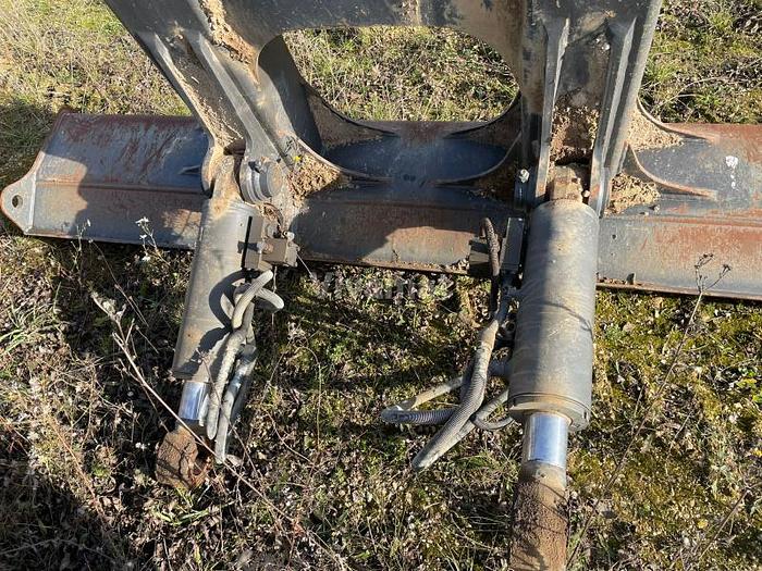 D'occasion CASE CX245SR