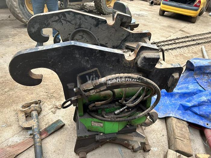 D'occasion Tête rotative TR150 Rototilt 07/2018 montée avec platine VERACHTERT CW20S-H.4.N.