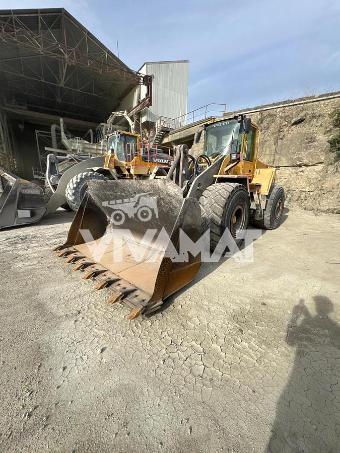Used 2003 VOLVO L180E