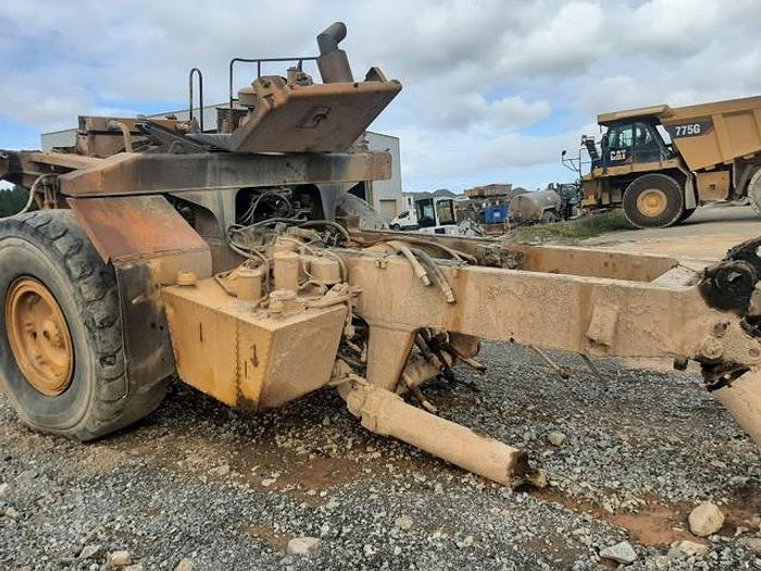 D'occasion CATERPILLAR 773B VERRIN DE BENNE CATERPILLAR 773B VERRIN DE BENNE