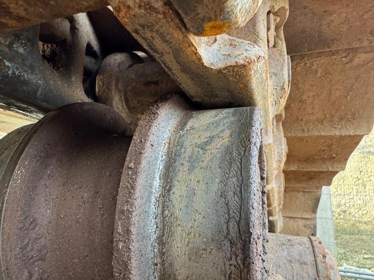 Used 2003 Hitachi ZX650LCH