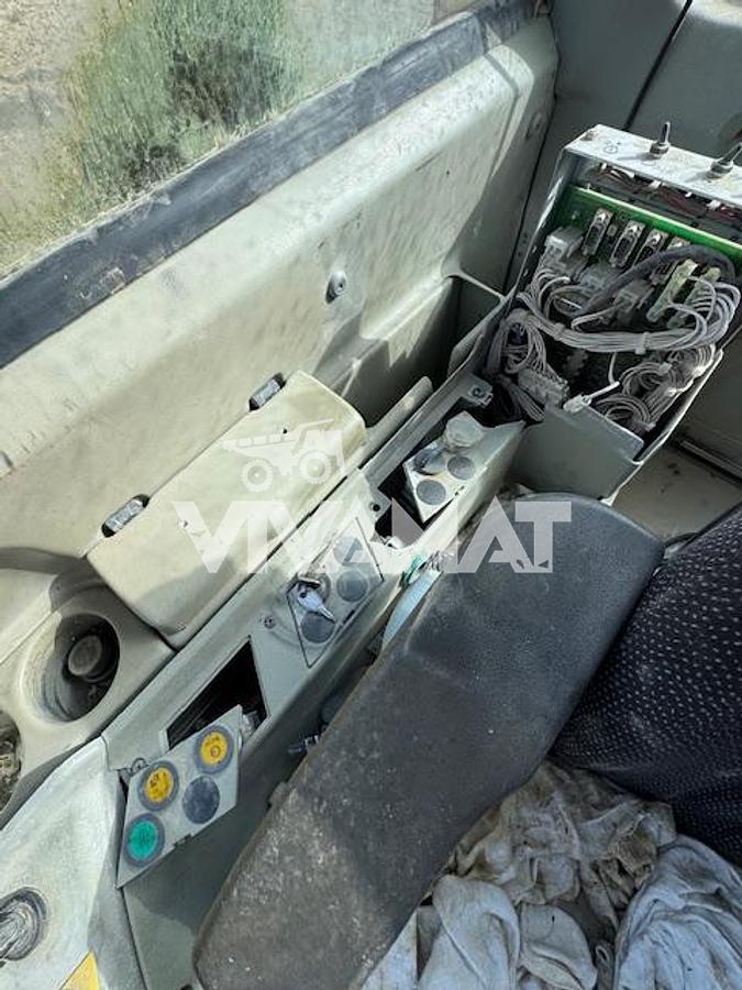 Used 2013 LIEBHERR R964C HDSL