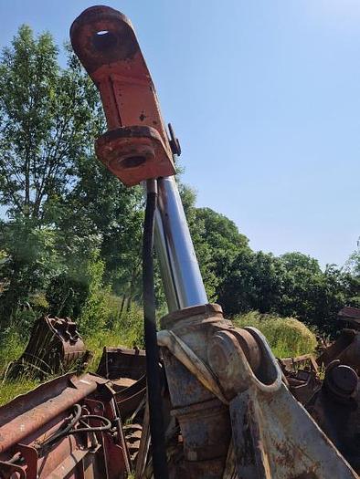 D'occasion Benne Preneuse de largeur 90cm de profondeur 2x75cm de hauteur de benne 60cm