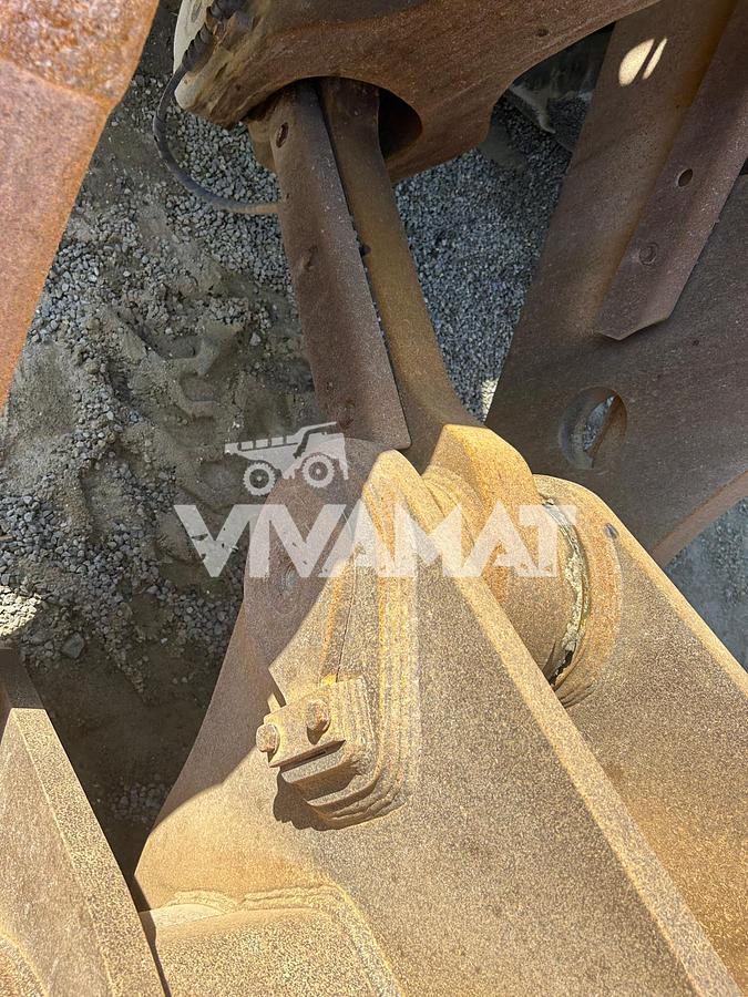 Used 2015 CATERPILLAR 988K