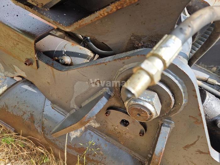 D'occasion Godet orientable de largeur 200cm de 2019 Attache automatique Liebherr SW48