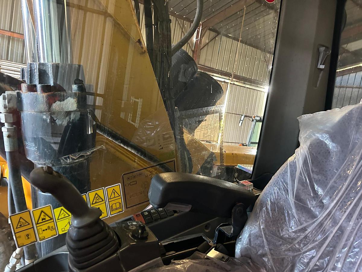 Used Caterpillar M322D VAH