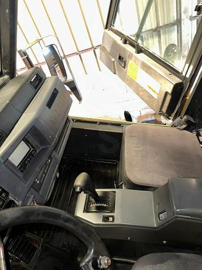 D'occasion Komatsu HM300-2