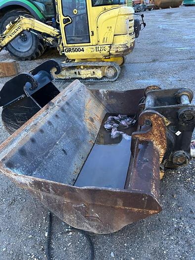 D'occasion Godet de curage de largeur 180cm Attache Verachtert CW20-30-40 Sur CAT M314