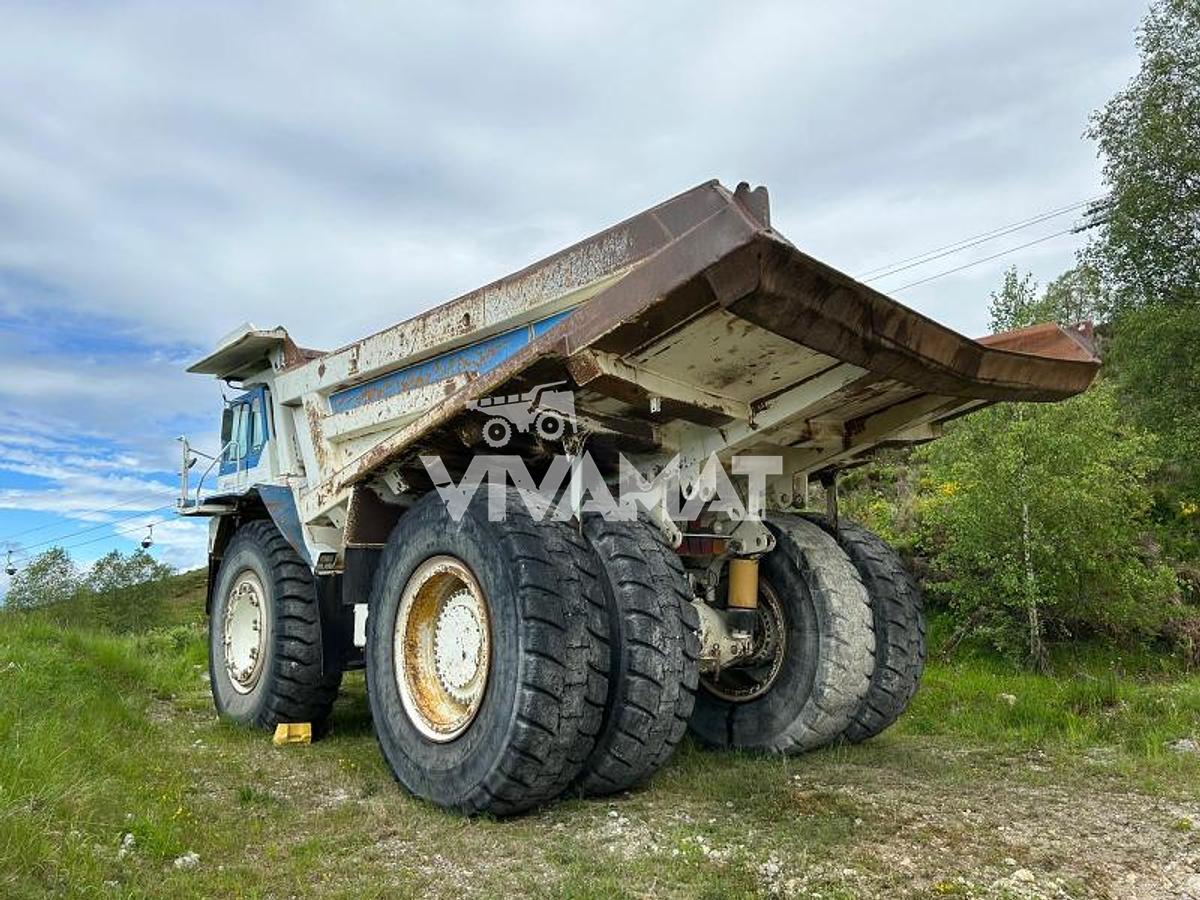 Used BRIDGESTONE 30.00R51 -