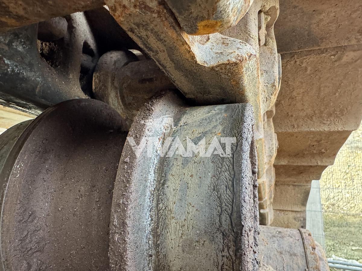 Used 2003 Hitachi ZX650LCH