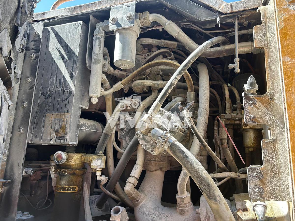 D'occasion Pelle sur chenille Liebherr R944C Tunnel 2015