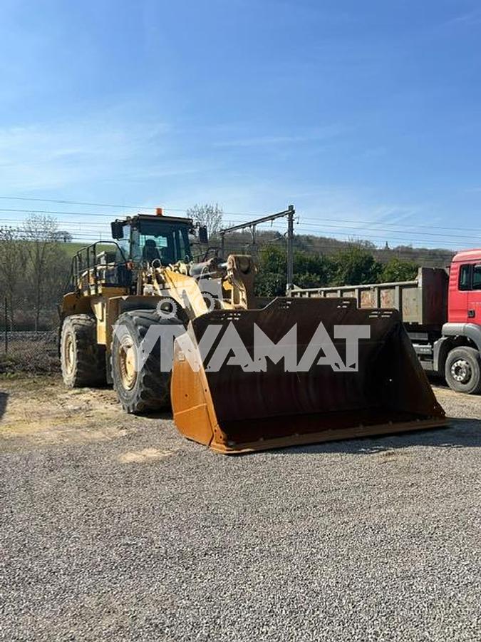Used 2015 CATERPILLAR 988K