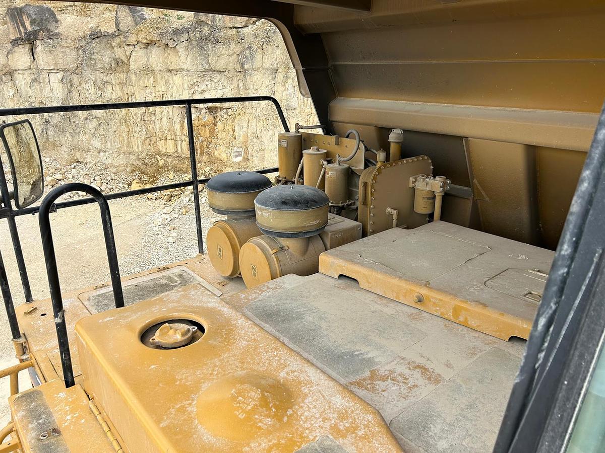 Used Caterpillar 771D