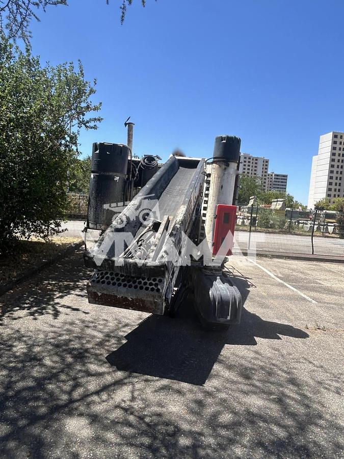 Used 2009 Gomaco Commander III