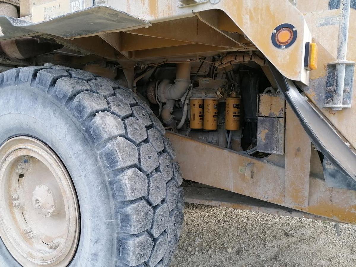 Used 2009 Caterpillar 775F