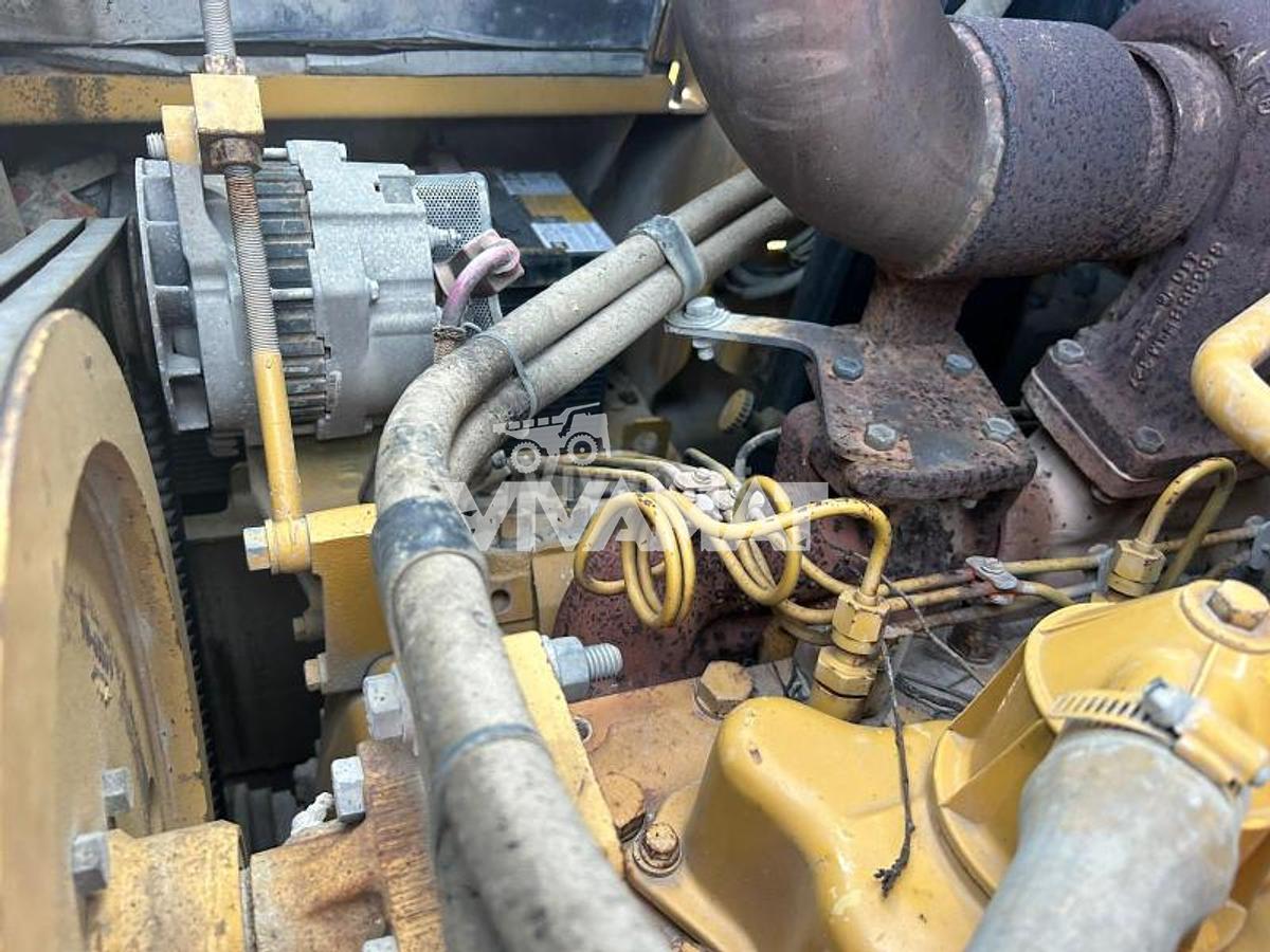 Used 2002 Caterpillar 973C -