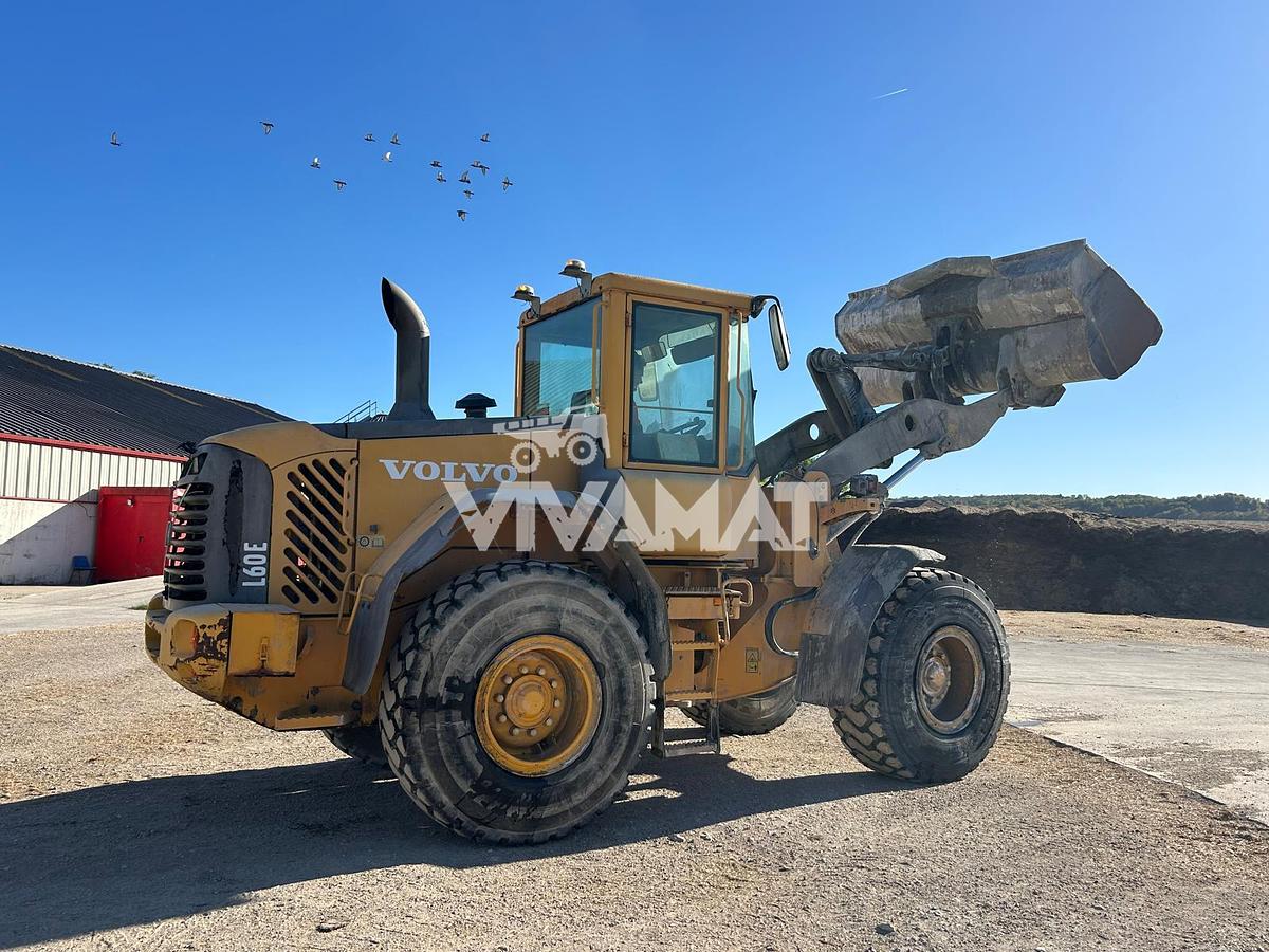 Used 2004 VOLVO L60E