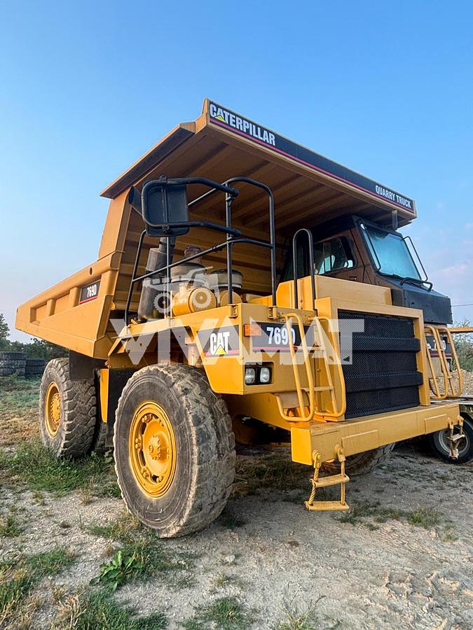 Used 1997 CATERPILLAR 769D