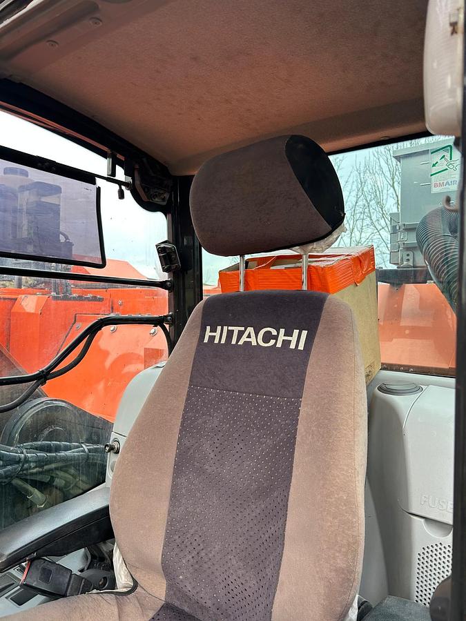 Used 2018 Hitachi ZX225USLC-6