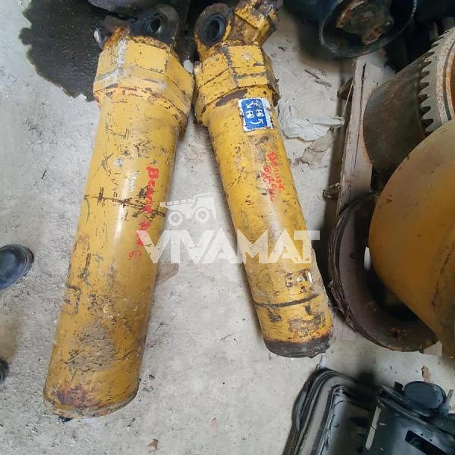 D'occasion CATERPILLAR HG/08 VERRIN BENNE 769C 769D 771C 771D