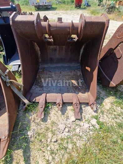 D'occasion Nombreux godets MORIN M6 en stock