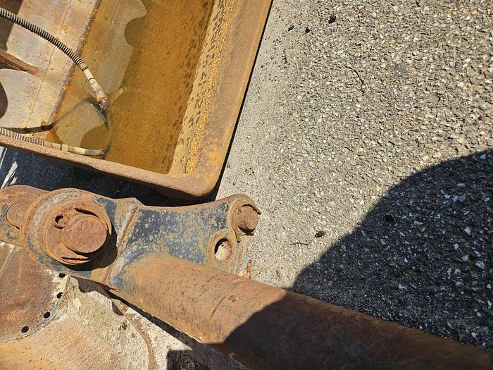 D'occasion Godet de curage sur tractopelle CAT 428d en montage classique largeur 150cm