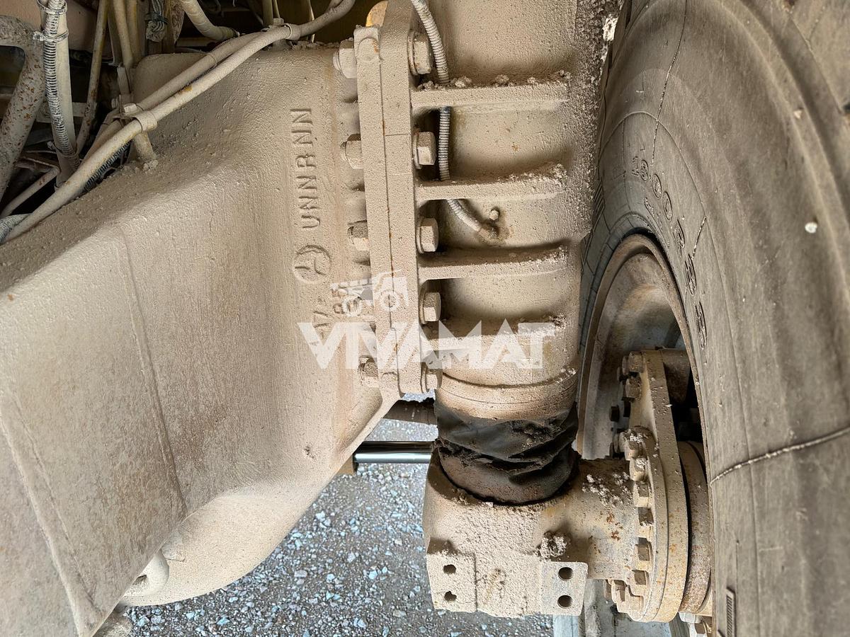 D'occasion Tombereau rigide CAT 771D 2002 34700hrs