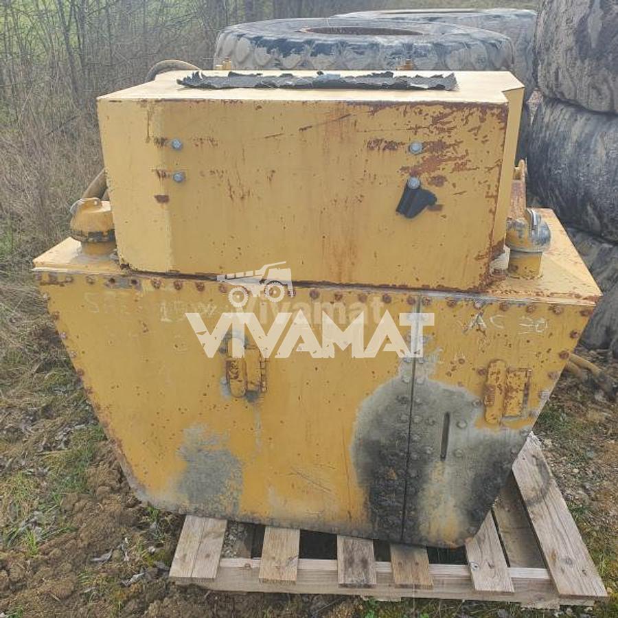 D'occasion CATERPILLAR 5D1902 Hydraulic tank 769C