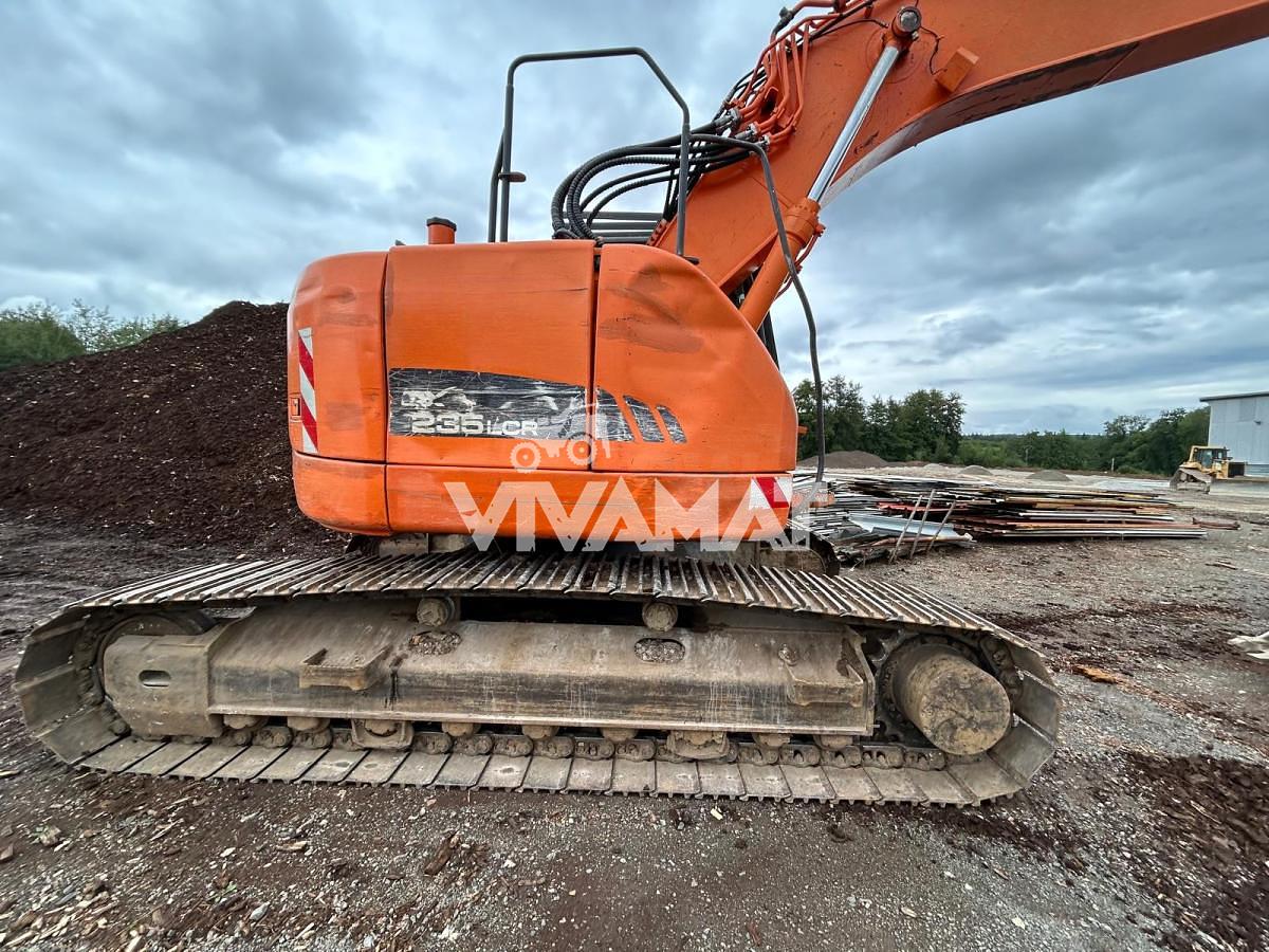 Used 2013 Doosan DX235LCR -