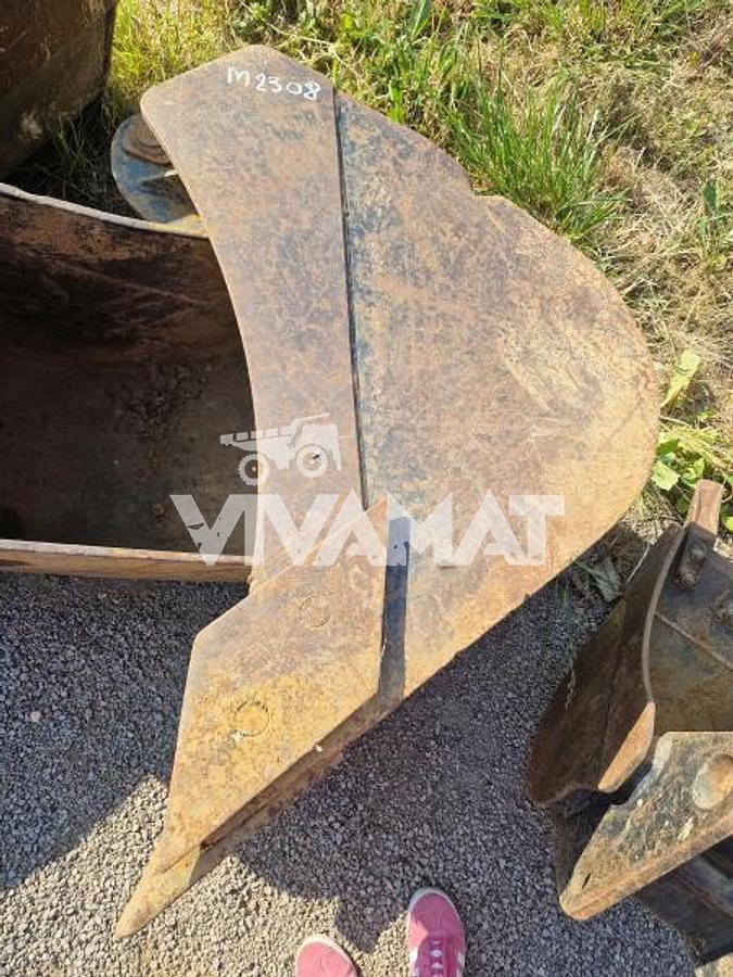 D'occasion Godet de terrassement de largeur 56cm pour TEREX TLB840PS