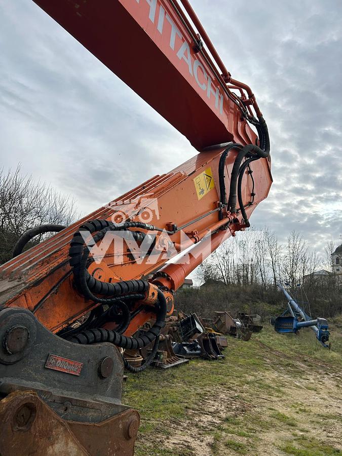 Used 2018 Hitachi ZX225USLC-6